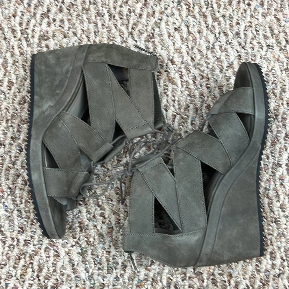 EILEEN FISHER DIBS GREY SUEDE LEATHER LACE-UP WEDGE SANDALS